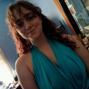 Meet your Posher, Brooke